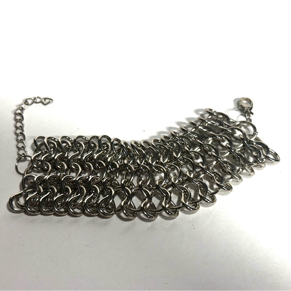 Gothic Chain Maille Chainmail Bracelet Interlocking Rings Medieval Castlecore - Picture 9 of 9